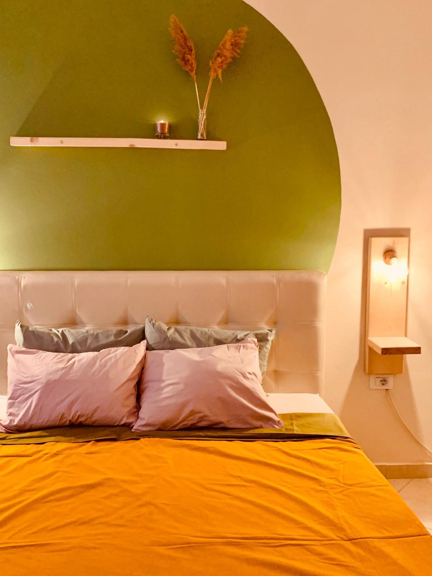 Family Tree - Quiet Area - Self Check In Aparthotel Golem  Ngoại thất bức ảnh