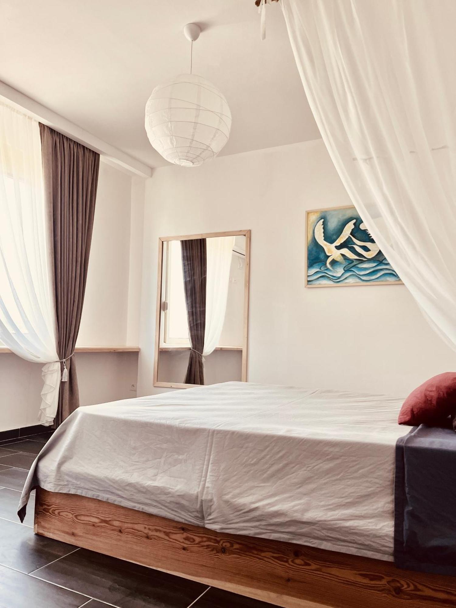 Family Tree - Quiet Area - Self Check In Aparthotel Golem  Ngoại thất bức ảnh